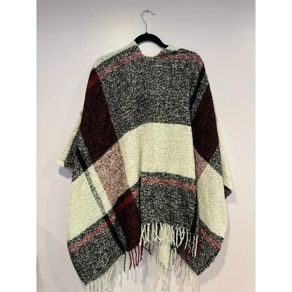 Plaid blanket‎ Poncho